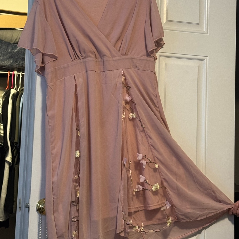 Elegant Pink Floral Embroidered Dress